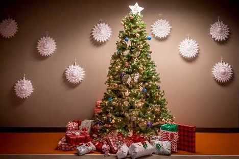 ywca adopt a family christmas tree with gifts